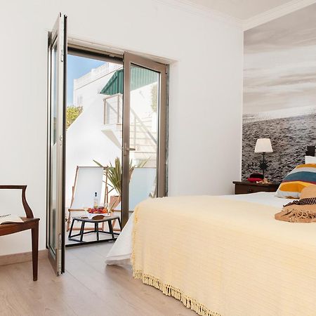 Beachouse - Surf, Bed & Breakfast Ericeira Ngoại thất bức ảnh