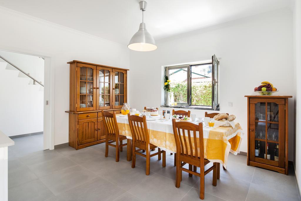 Beachouse - Surf, Bed & Breakfast Ericeira Ngoại thất bức ảnh