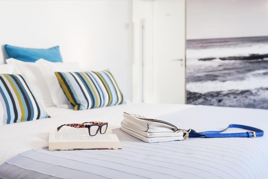 Beachouse - Surf, Bed & Breakfast Ericeira Phòng bức ảnh