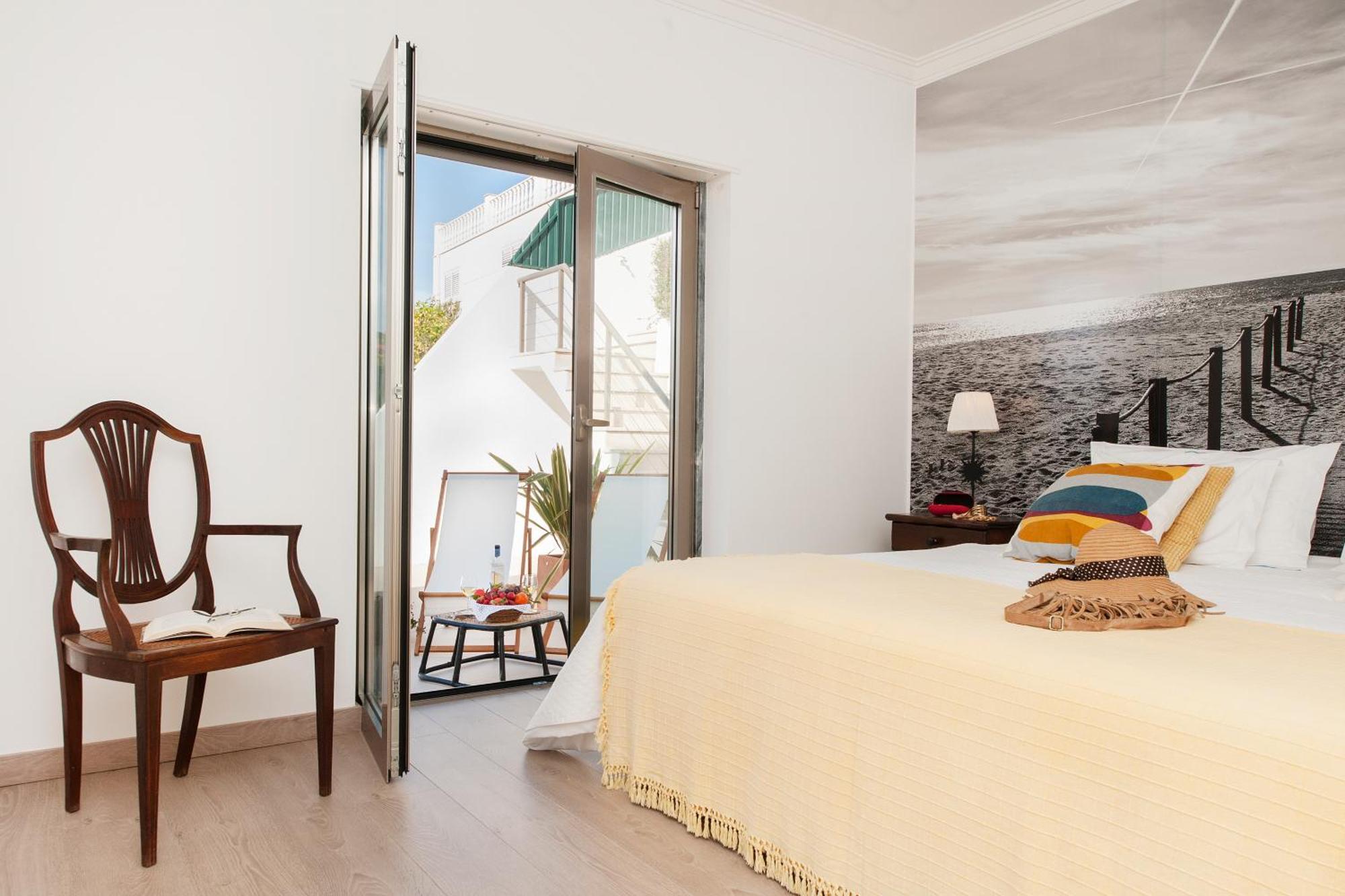Beachouse - Surf, Bed & Breakfast Ericeira Ngoại thất bức ảnh