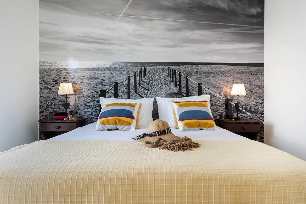 Beachouse - Surf, Bed & Breakfast Ericeira Phòng bức ảnh