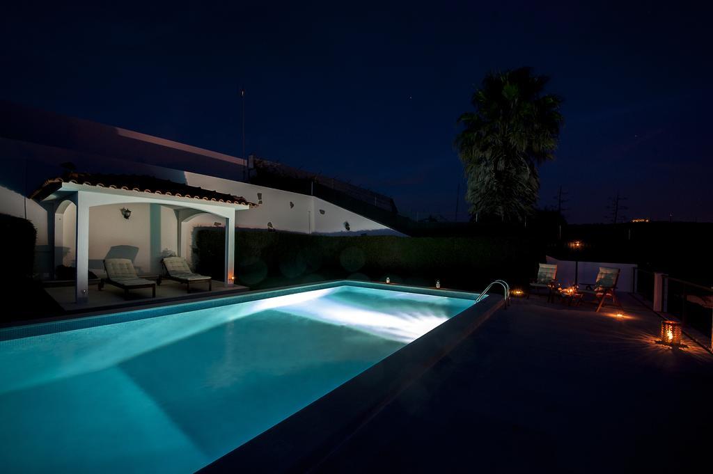 Beachouse - Surf, Bed & Breakfast Ericeira Ngoại thất bức ảnh