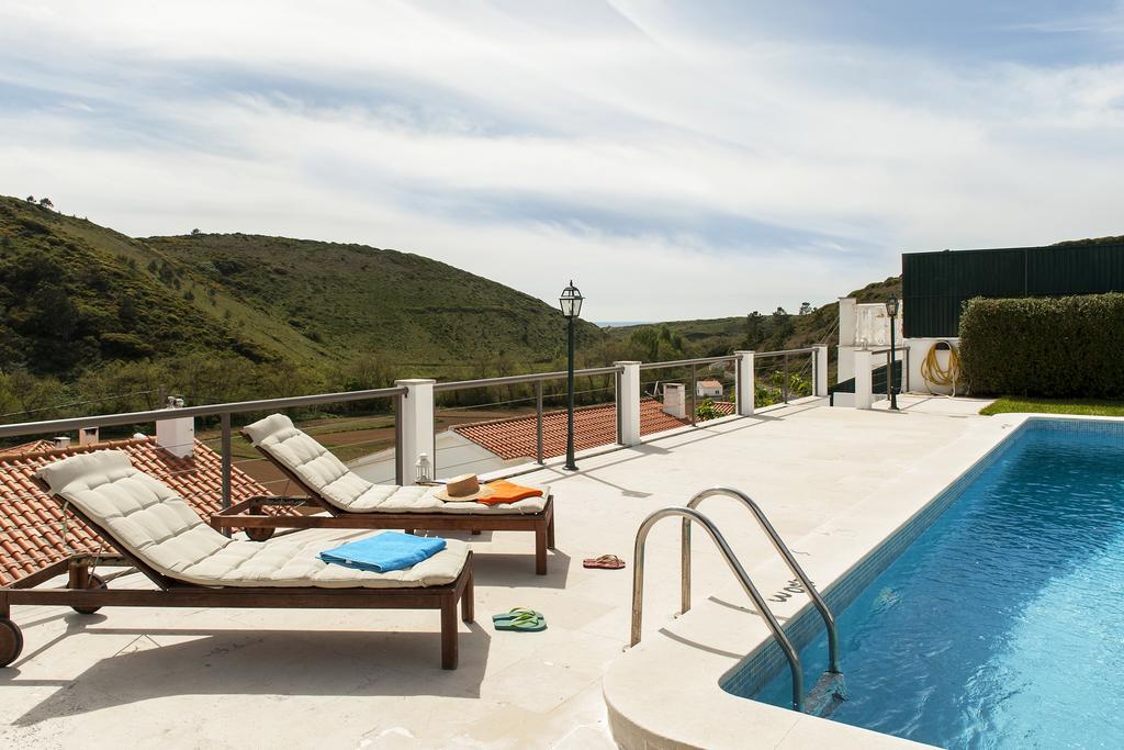 Beachouse - Surf, Bed & Breakfast Ericeira Ngoại thất bức ảnh
